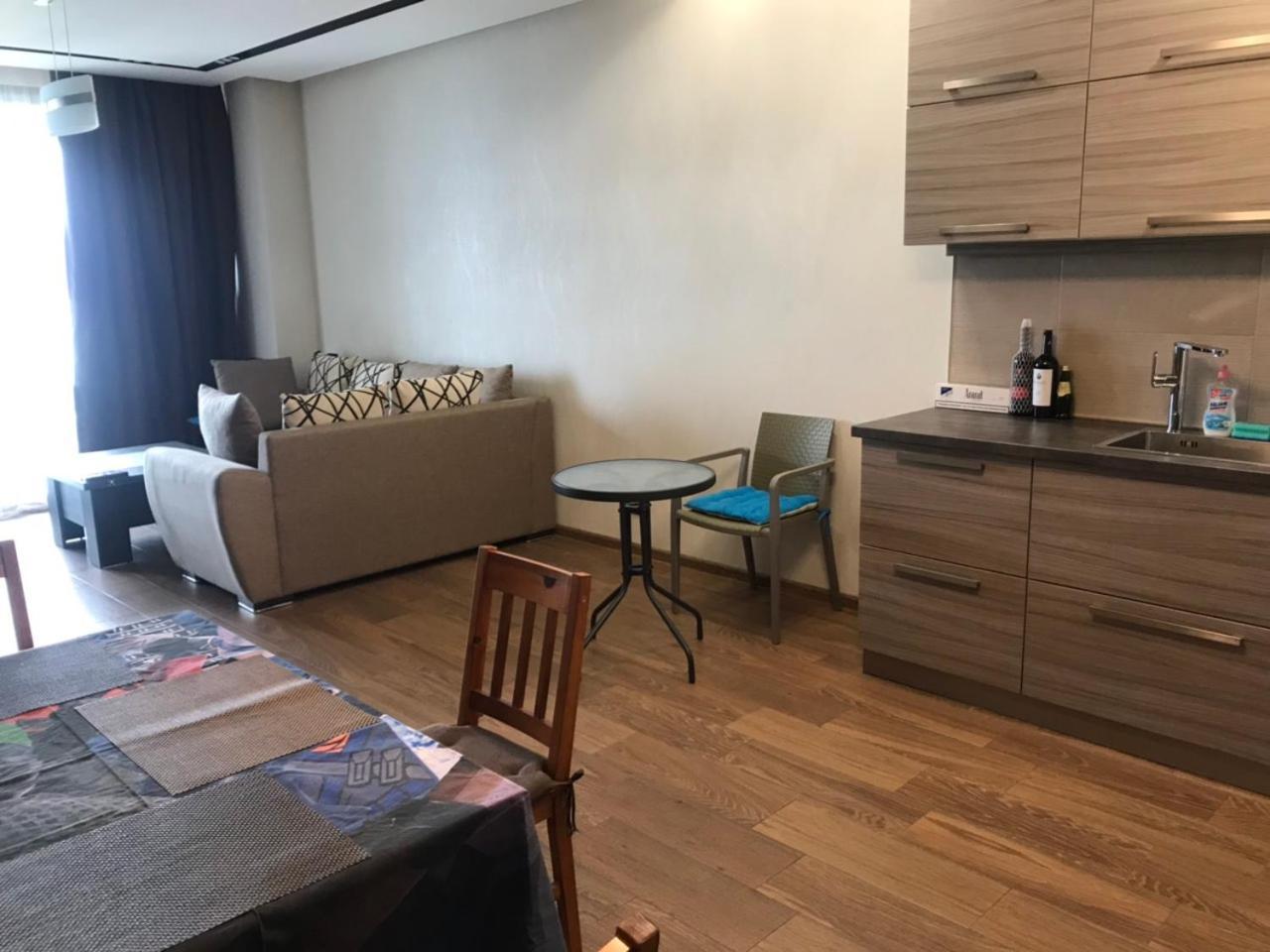 Premium Apartment In Porta Batumi Tower Ngoại thất bức ảnh
