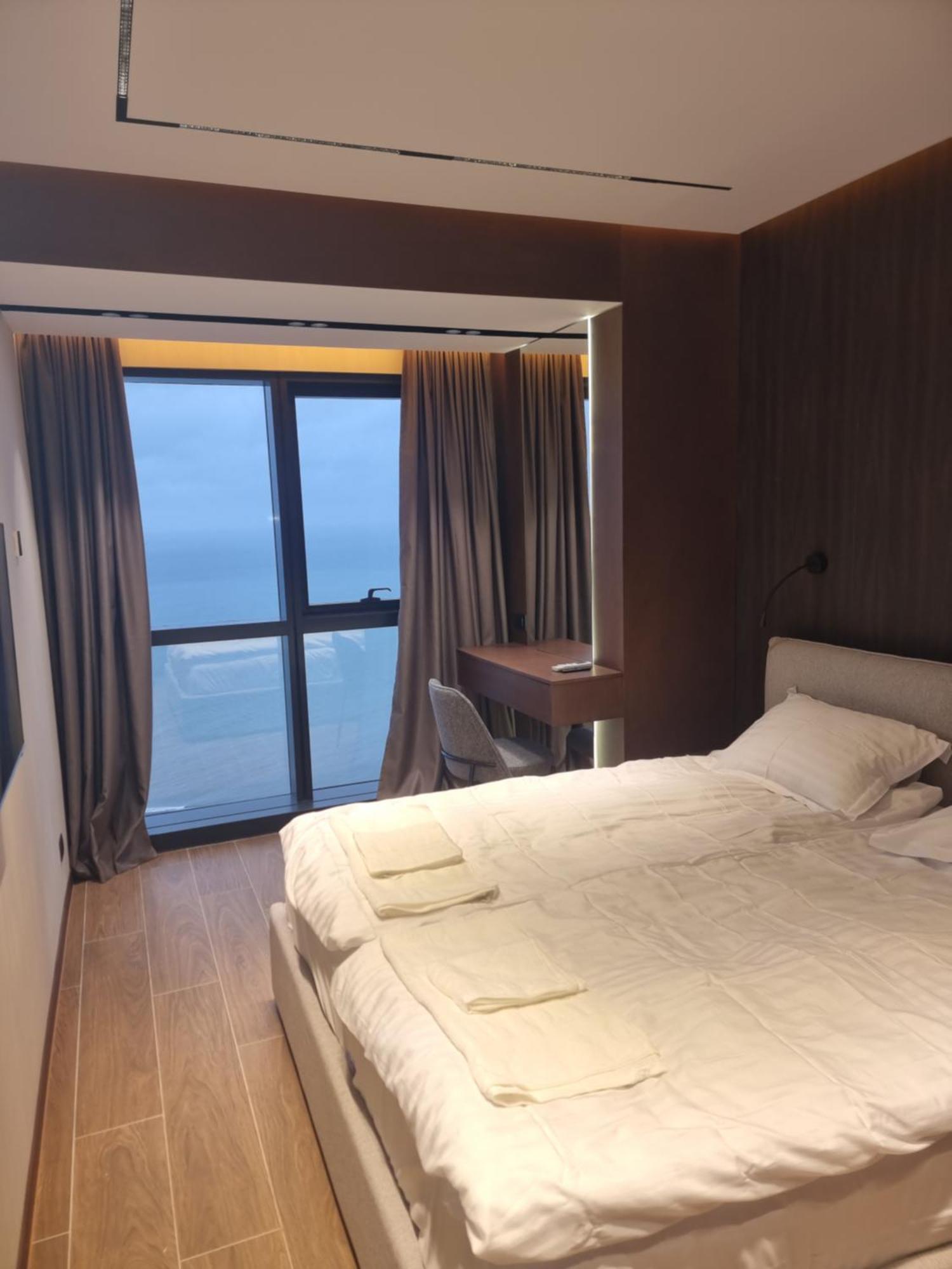 Premium Apartment In Porta Batumi Tower Ngoại thất bức ảnh