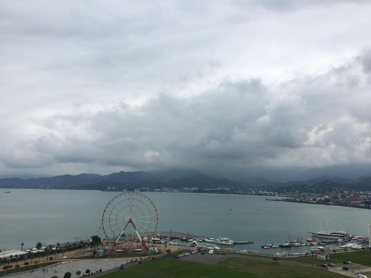 Premium Apartment In Porta Batumi Tower Ngoại thất bức ảnh