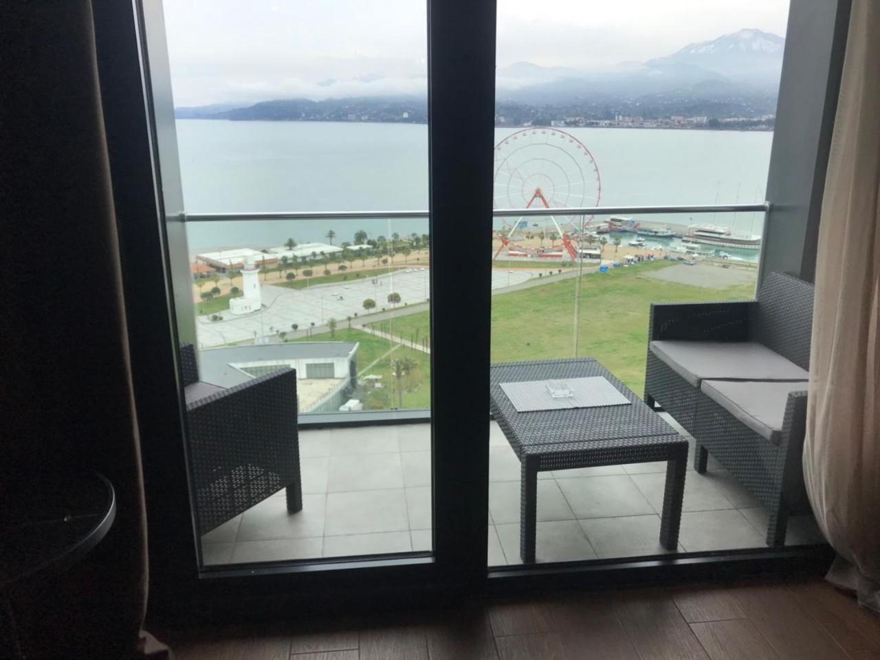 Premium Apartment In Porta Batumi Tower Ngoại thất bức ảnh